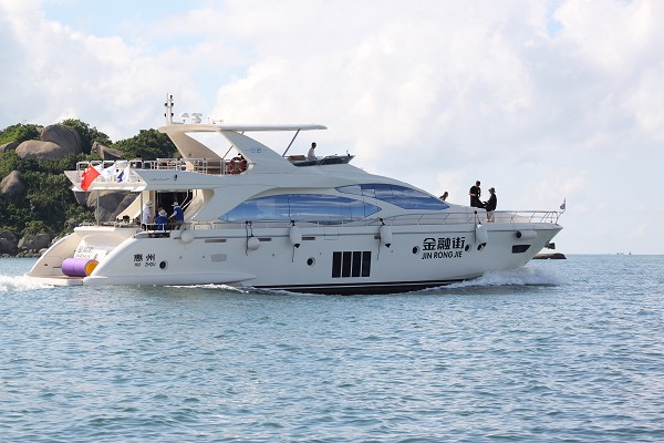 Azimut 82 Azimut 82