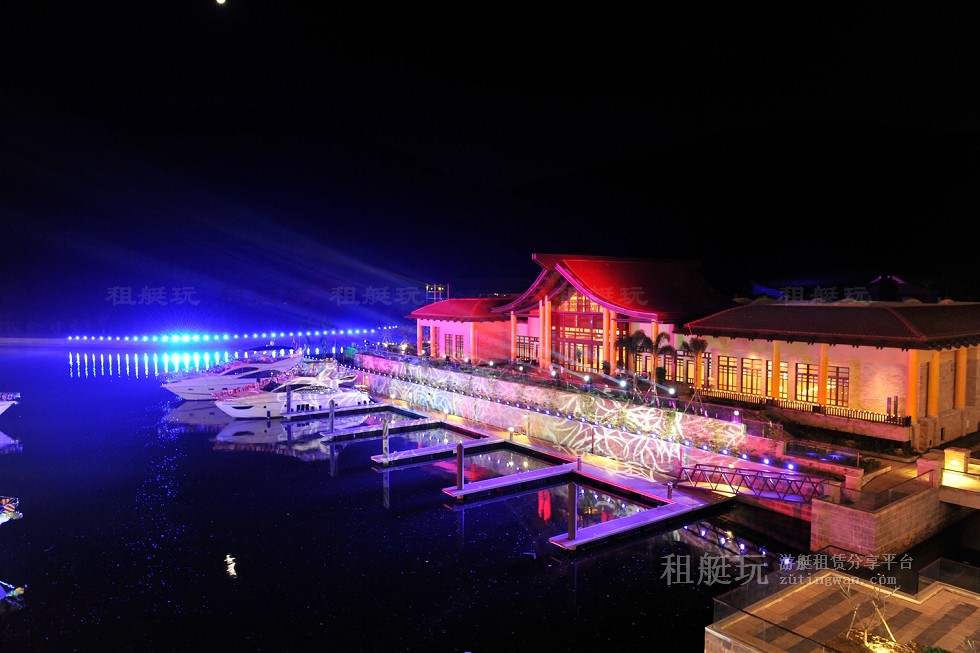 三亞亞龍灣游艇會(huì)碼頭 三亞亞龍灣游艇會(huì)碼頭