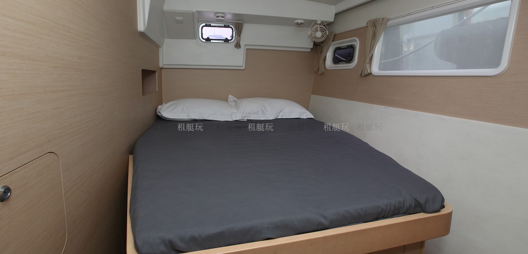  法國(guó)藍(lán)高 Lagoon400